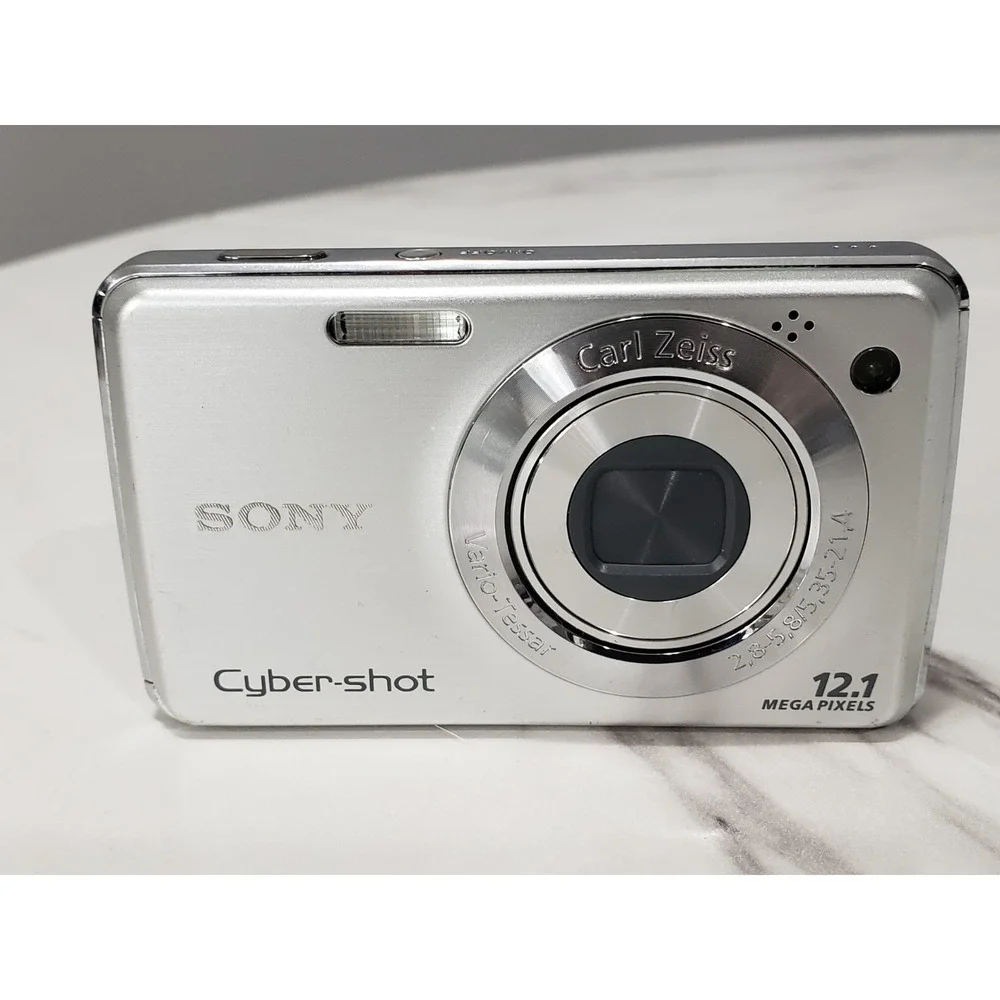 Sony Cyber-Shot DSC-W220 12.1 Mega Pixels 4x Optical Zoom Compact Digital Camera